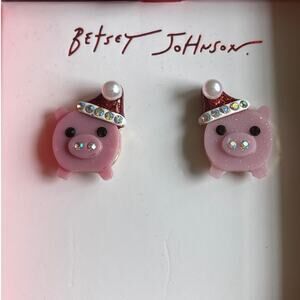 Betsey Johnson Pink Pig Santa Hat Stud Earrings Pearl Accent Christmas NEW